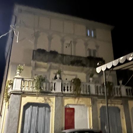 La Terrazza Vercelli Bed & Charme Exterior foto