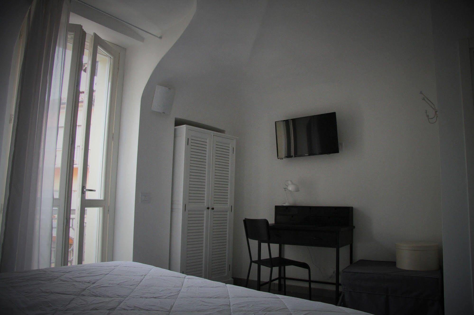 La Terrazza Vercelli Bed & Charme Exterior foto