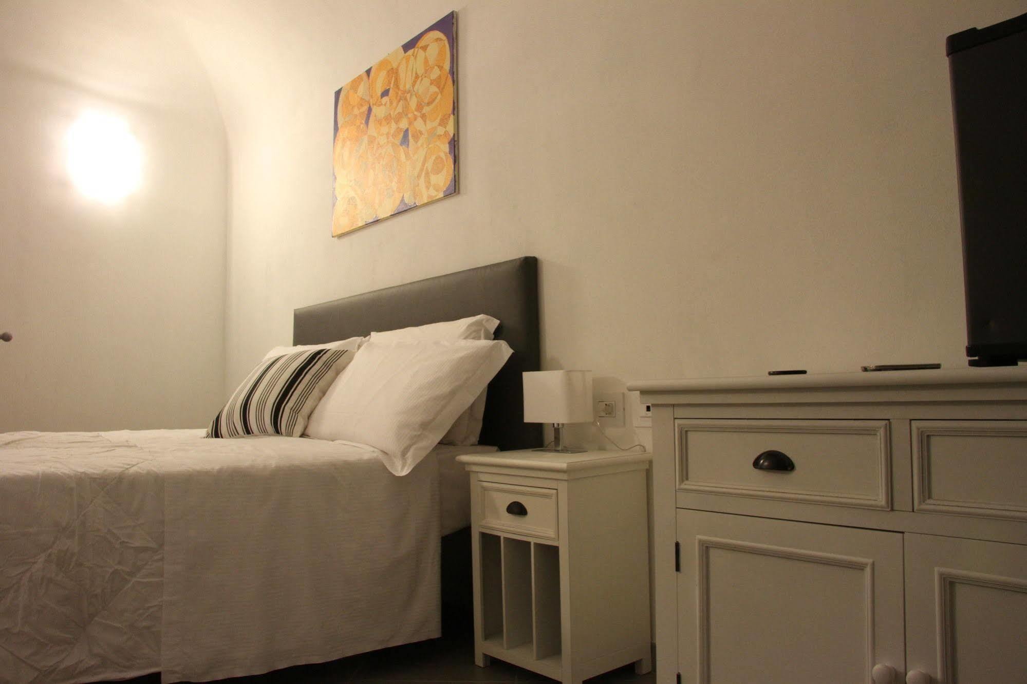 La Terrazza Vercelli Bed & Charme Exterior foto